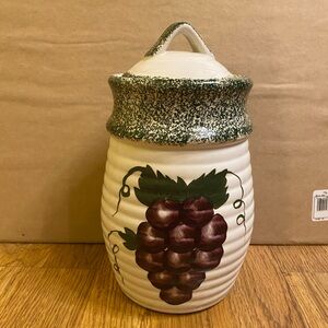 Vintage Alco Industries Inc Ceramic Grape Cookie Jar Canister. Farmhouse.